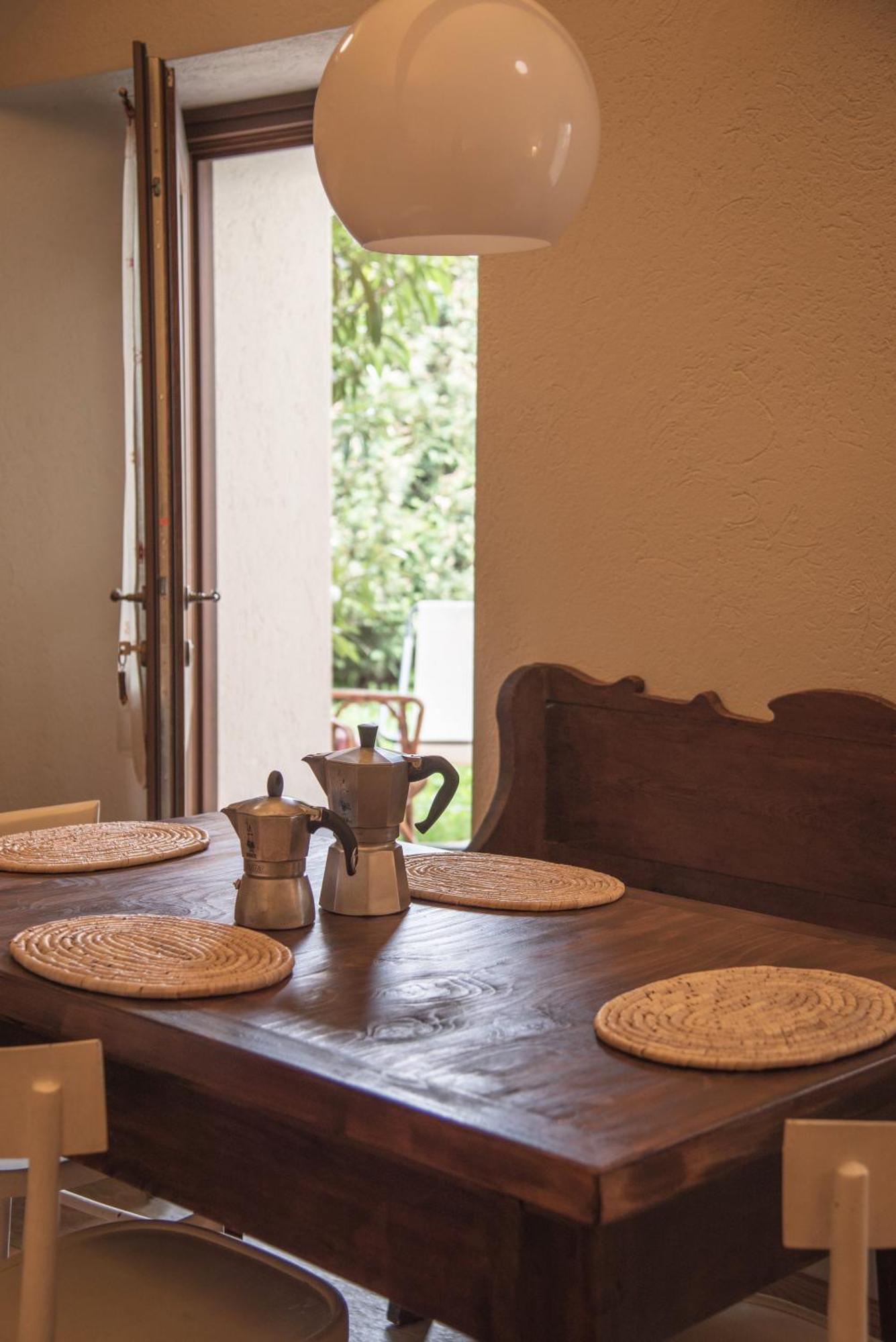 Le Bibelot Apartments ニュス 部屋 写真